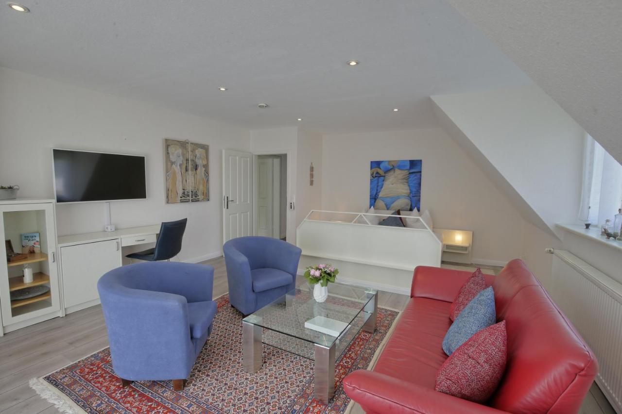 Dreesen Apartment *